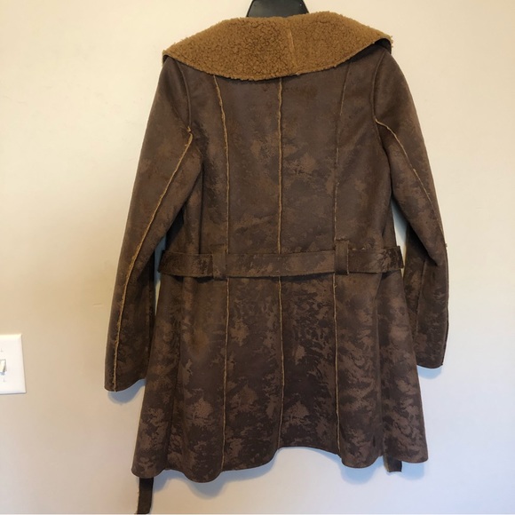 Winter coat - Picture 4 of 8